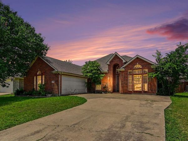 2005 Merritt Way, Arlington, TX 76018