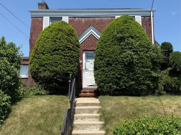 201 15 26 Avenue , Bayside, NY 11360