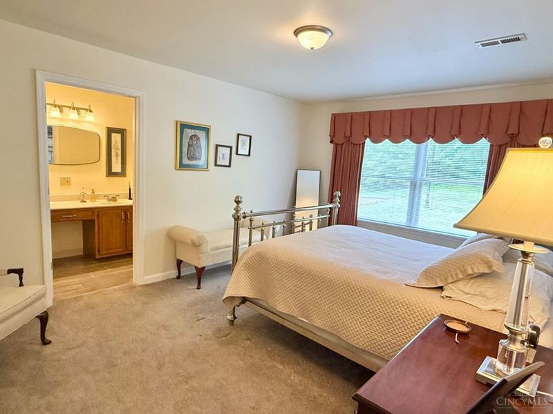 5530 Westwood Northern Boulevard, Cincinnati, OH 45248 Photo 16