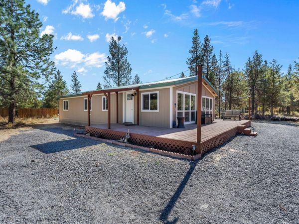 102 Hackett Drive, La Pine, OR 97739