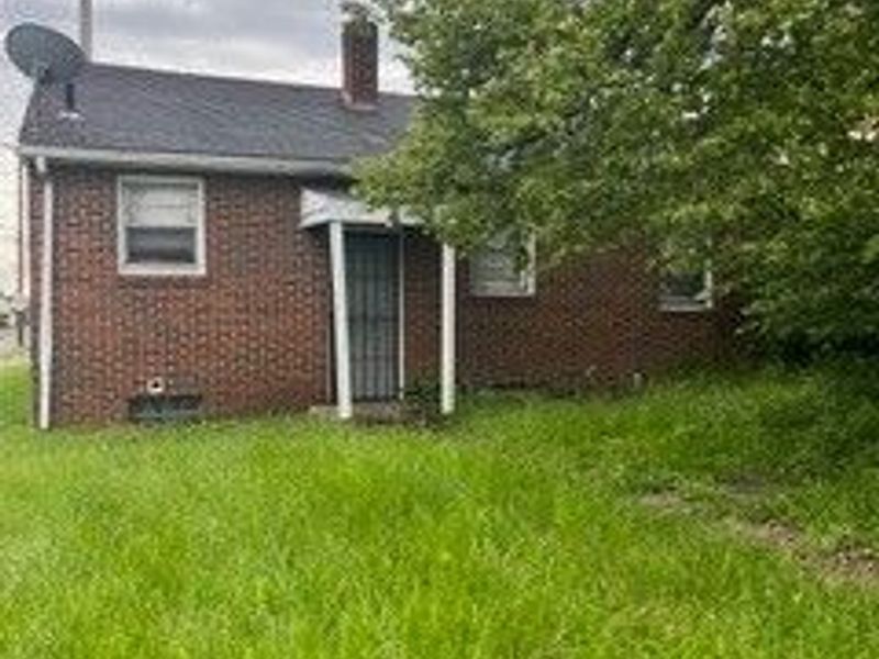 902 Alameda Avenue, Youngstown, OH 44510 Photo 2