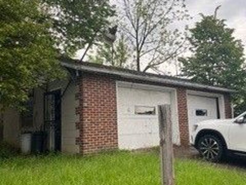 902 Alameda Avenue, Youngstown, OH 44510 Photo 3