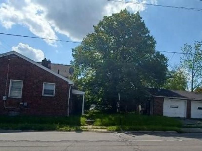 902 Alameda Avenue, Youngstown, OH 44510 Photo 3