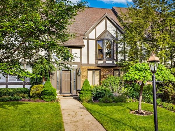 156 Shadow Ridge Dr , Pittsburgh, PA 15238