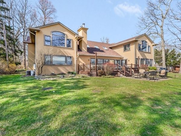 1531 Coles Ave, Mountainside, NJ 07092