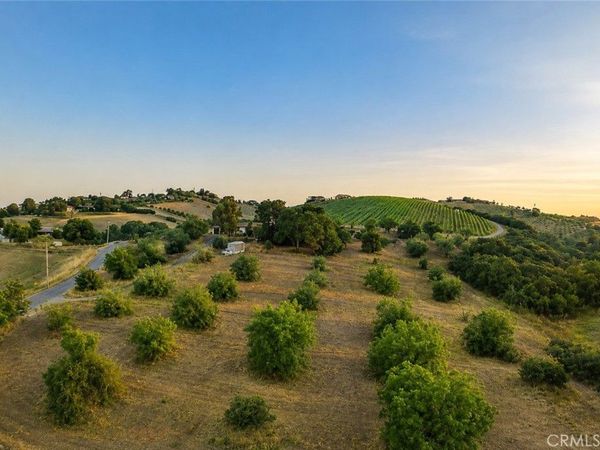 110 Kiler Canyon, Paso Robles, CA 93446