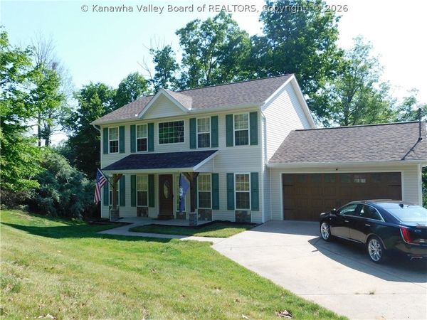 409 Rough Ridge Road, Hurricane, WV 25526