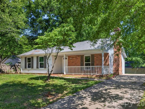 5911 Morninglow Court, Charlotte, NC 28212