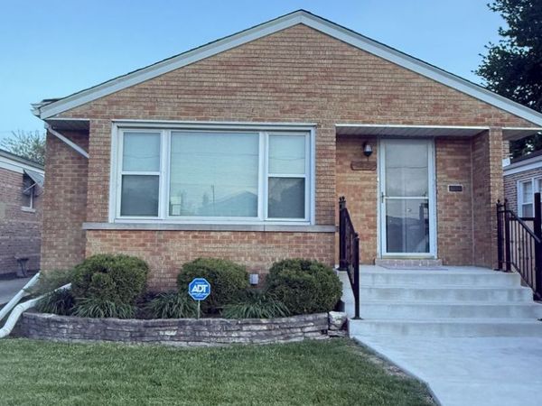 3725 W 80th Street , Chicago, IL 60652