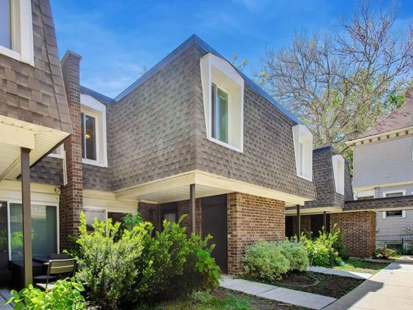 1623 W BELLE PLAINE Avenue, Chicago, IL 60613