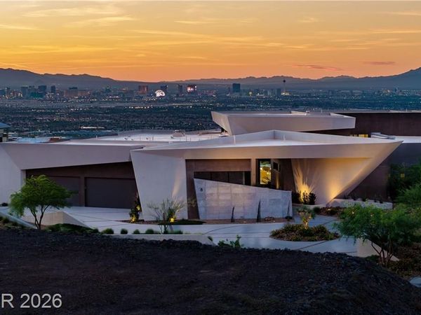 8 Chisel Crest Court , Henderson, NV 89012