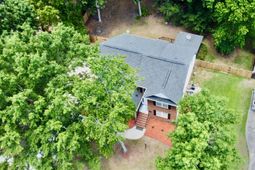 111 Haleswood Circle photo 4
