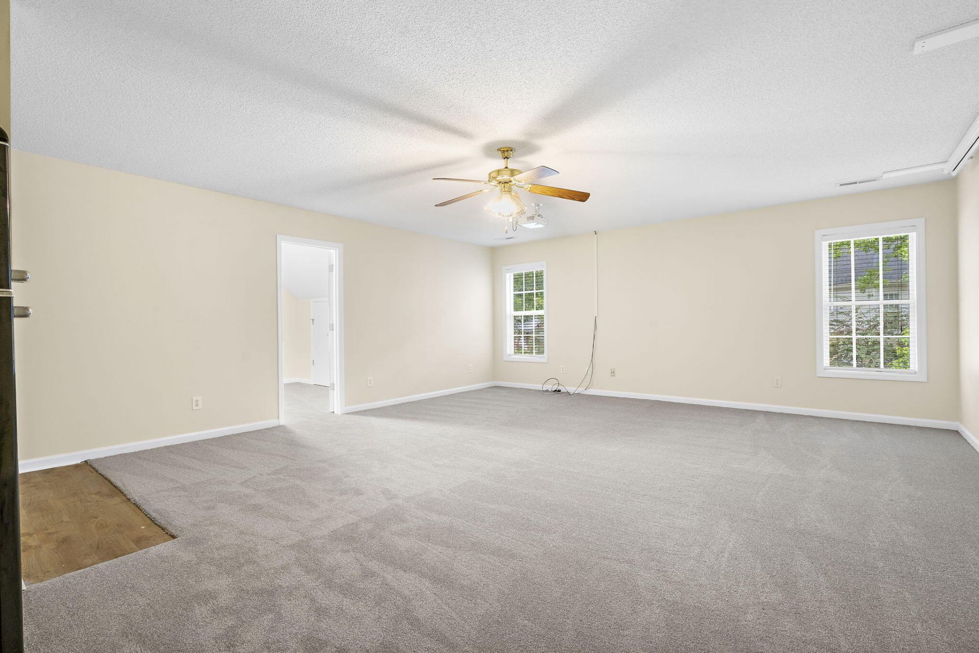 111 Haleswood Circle Photo 32