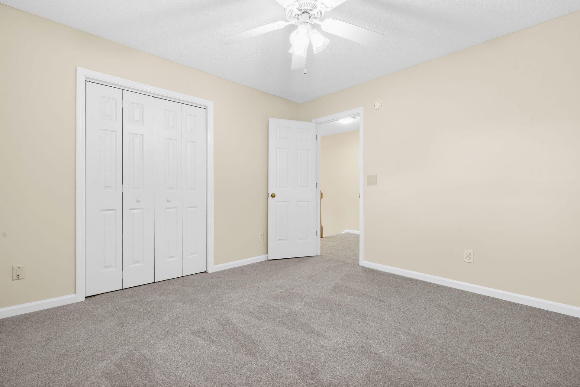 111 Haleswood Circle Photo 37