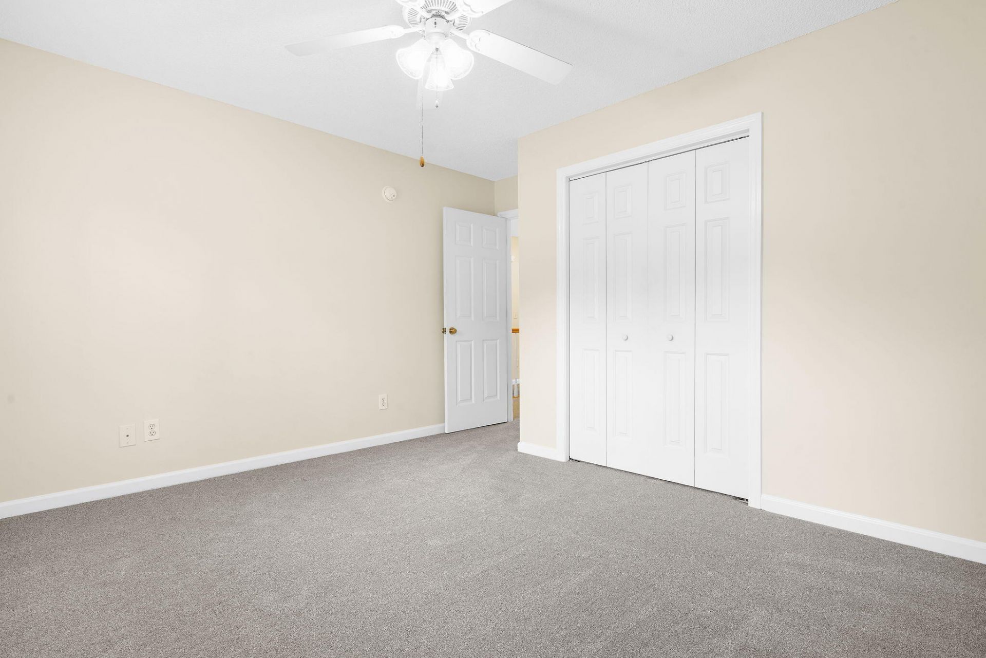 111 Haleswood Circle Photo 41