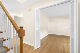 111 Haleswood Circle photo 4