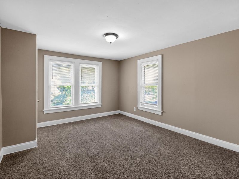 189 N Powell Avenue , Columbus, OH 43204 Photo 15