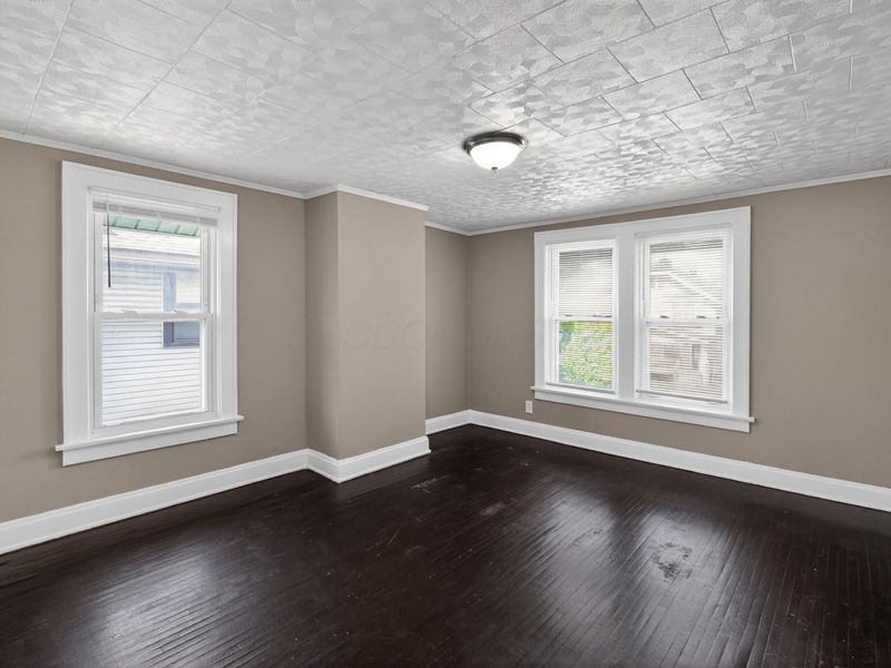 189 N Powell Avenue , Columbus, OH 43204 Photo 18