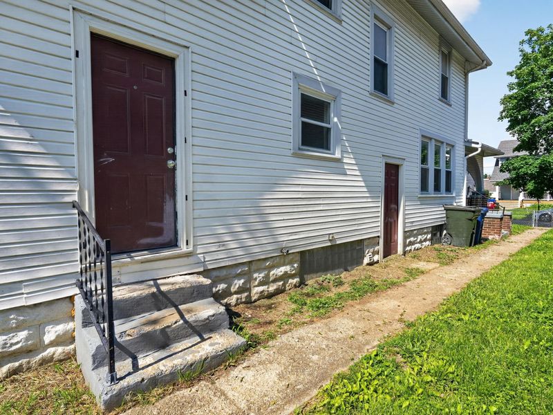 189 N Powell Avenue , Columbus, OH 43204 Photo 4