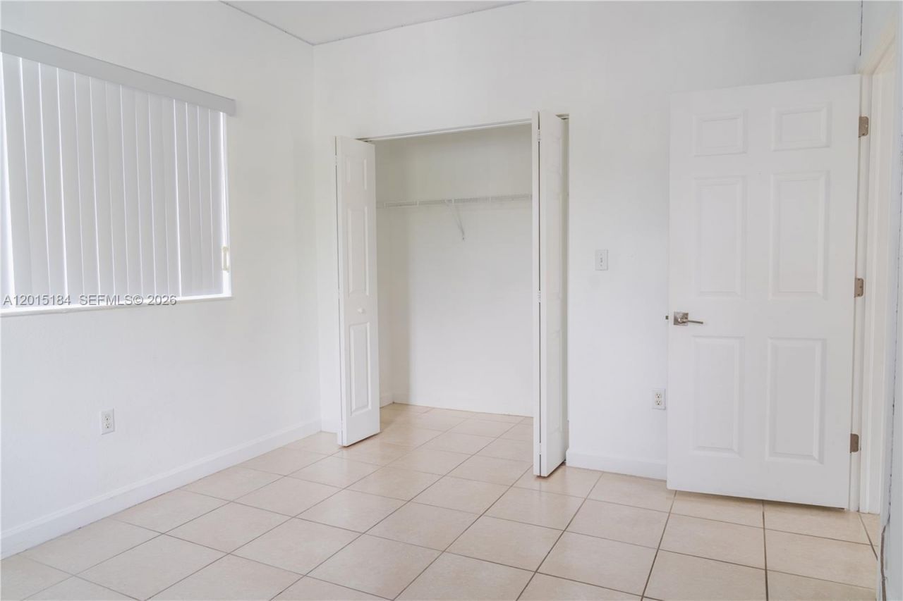 379 NE 34th Ave, Homestead, FL 33033 Photo