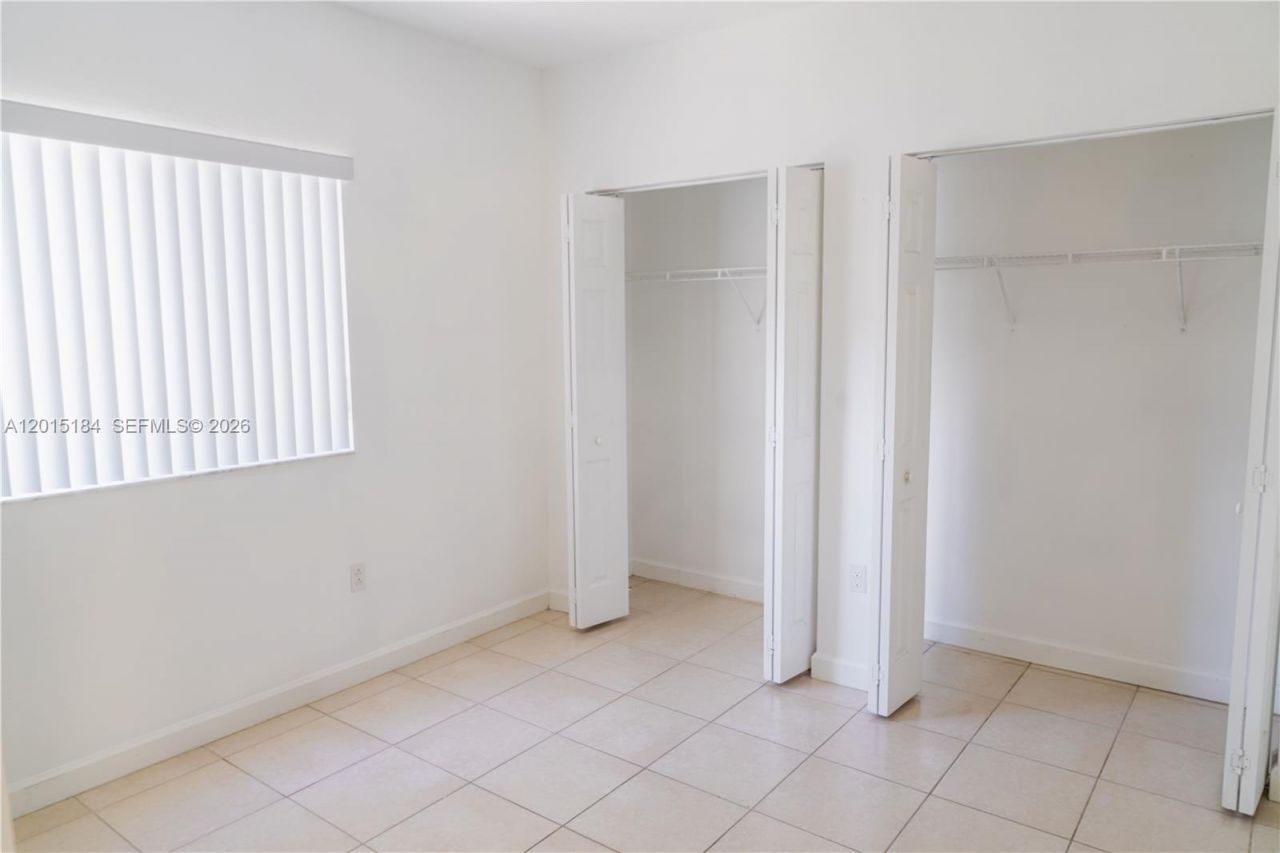 379 NE 34th Ave, Homestead, FL 33033 Photo