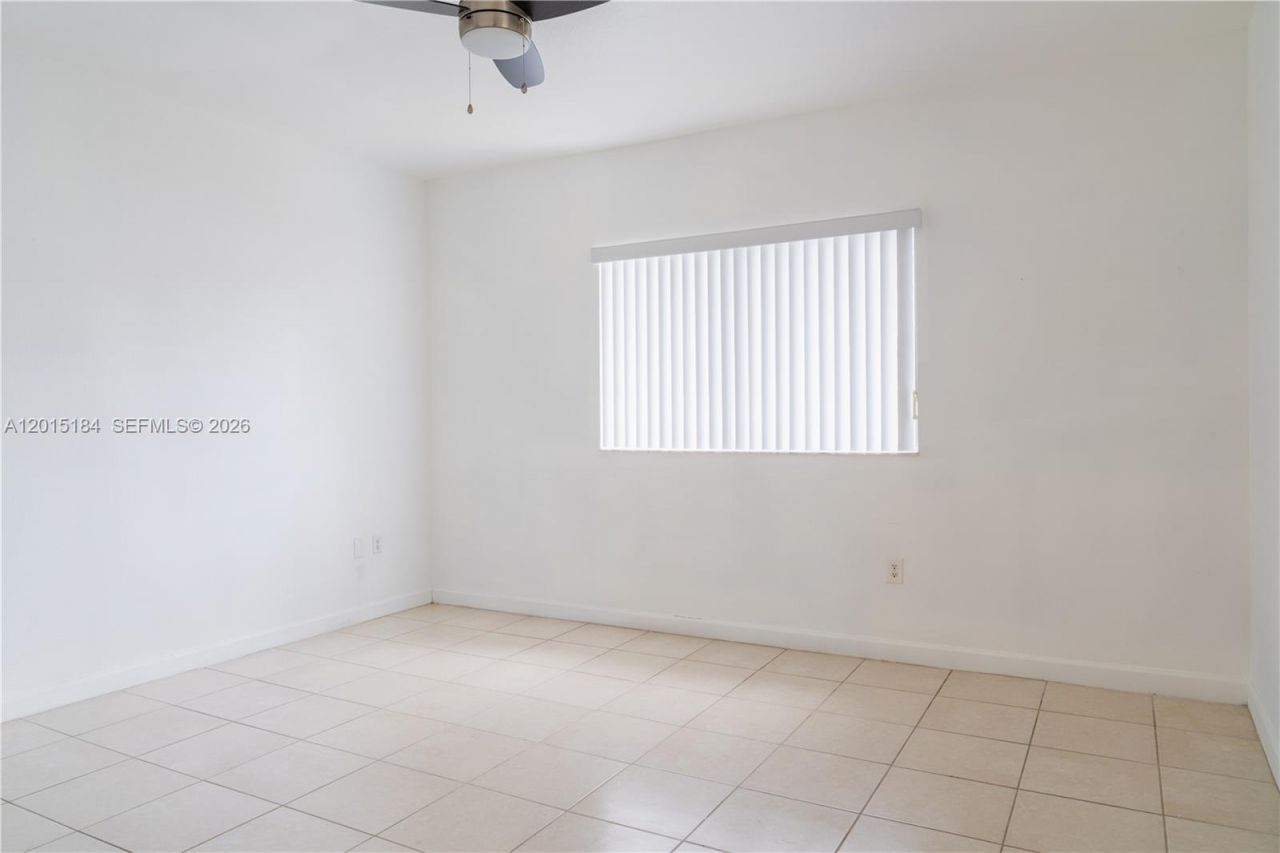 379 NE 34th Ave, Homestead, FL 33033 Photo