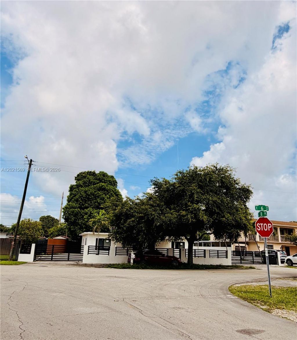 1120 E 6th Ct, Hialeah, FL 33010 Photo