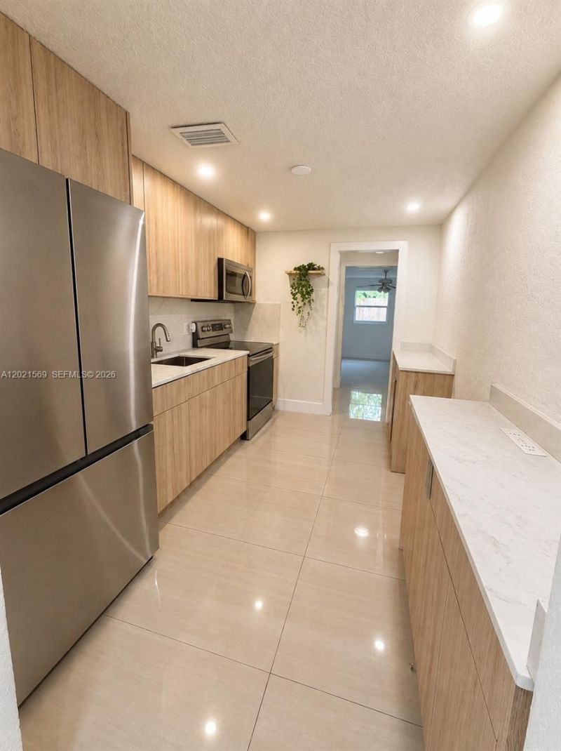 1120 E 6th Ct, Hialeah, FL 33010 Photo