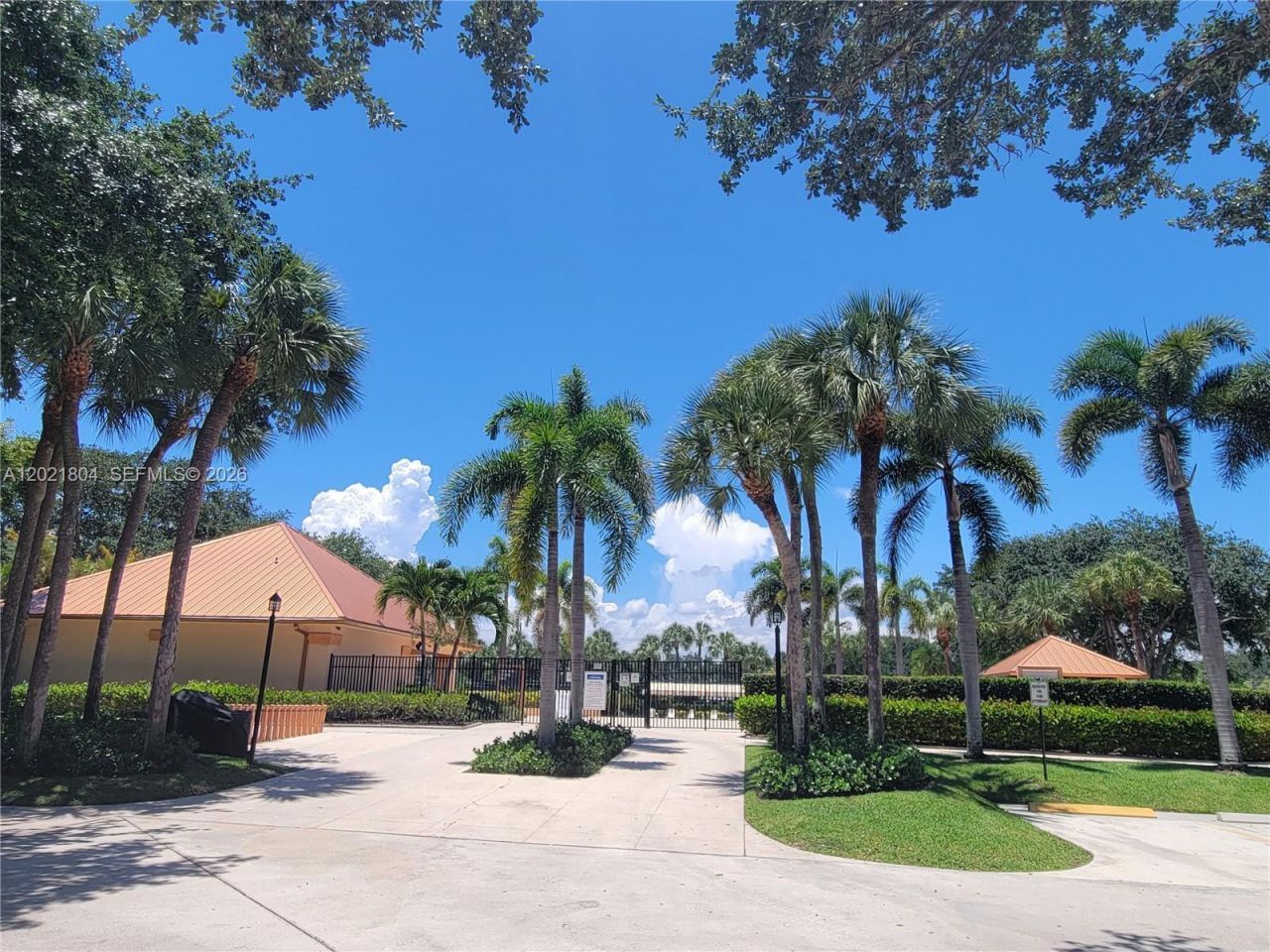3227 32nd Way, Unit 3227, West Palm Beach, FL 33407 Photo