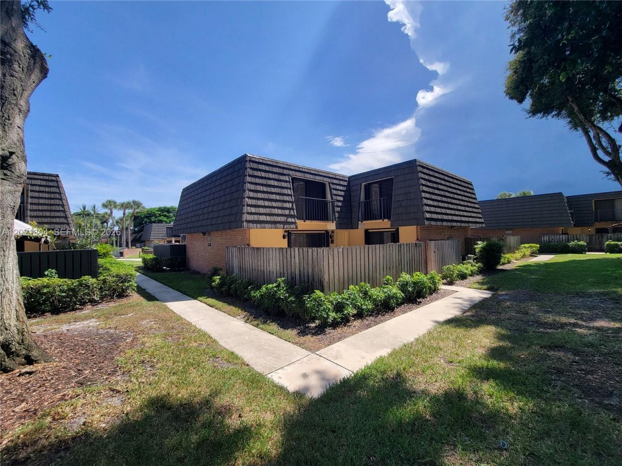 3227 32nd Way, Unit 3227, West Palm Beach, FL 33407 Photo