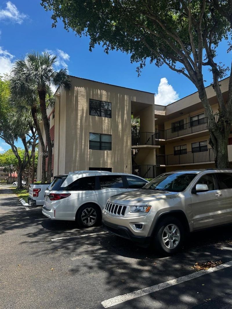 3400 Foxcroft Rd , Unit 301, Miramar, FL 33025 Photo