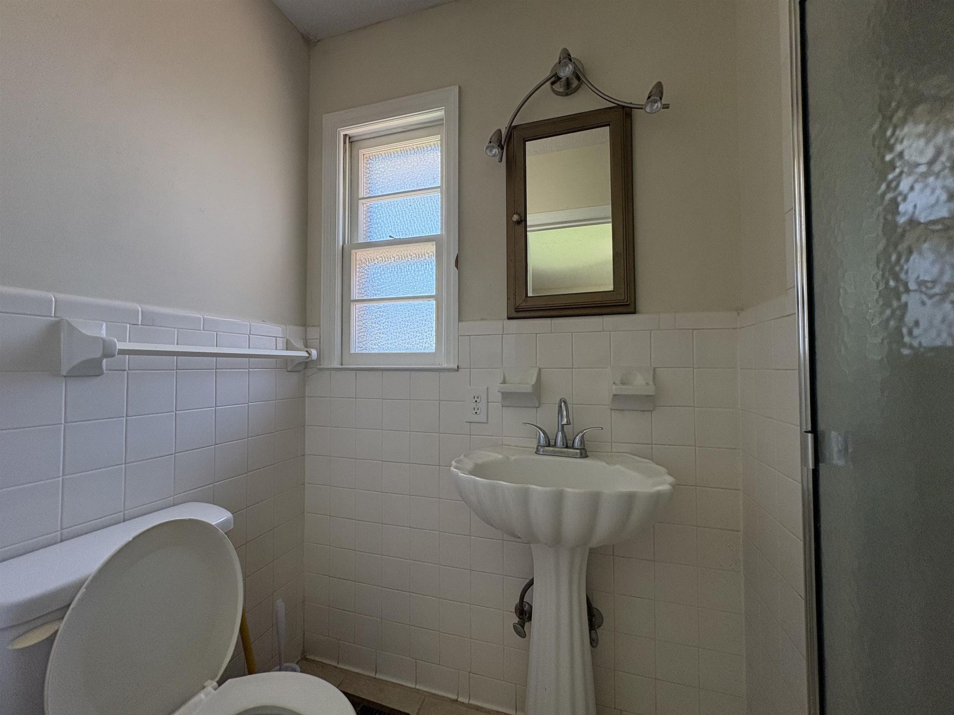 4625 Graham St.  Photo 20