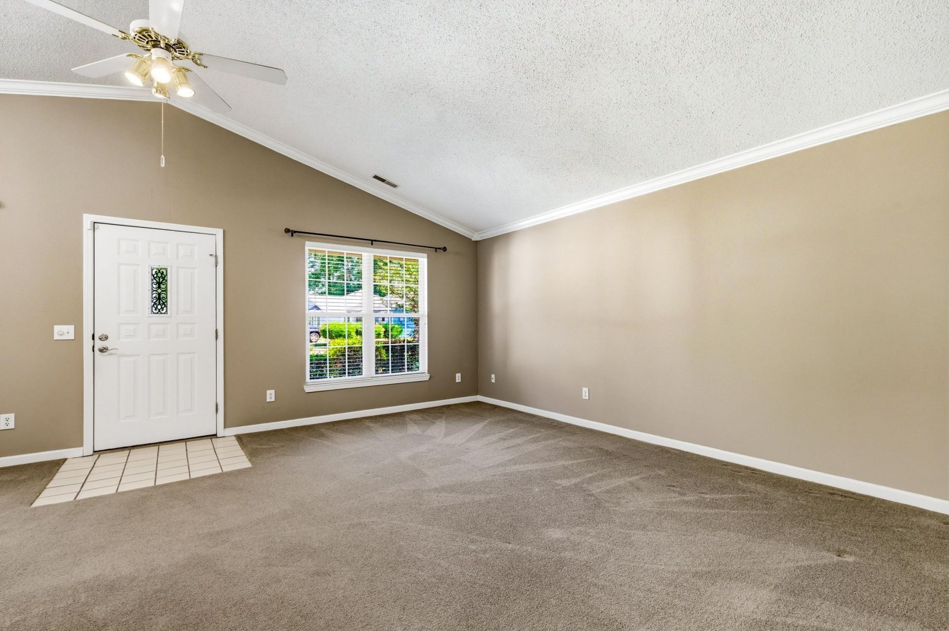 6618 E Sweetbriar Trail  Photo 6