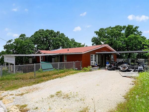 810 W Plummer Street, Eastland, TX 76448