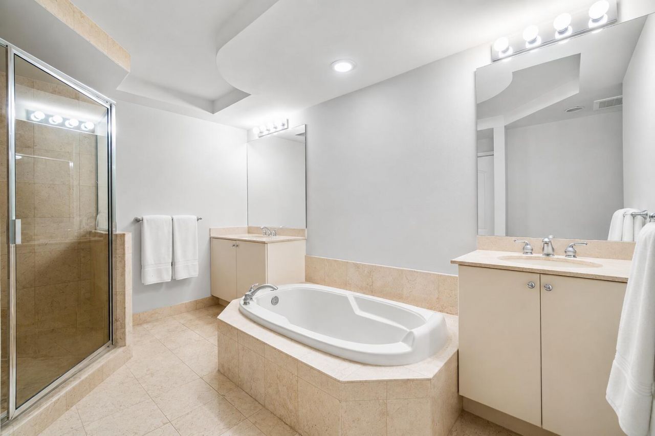 801 S Olive Avenue, Unit 914, West Palm Beach, FL 33401 Photo