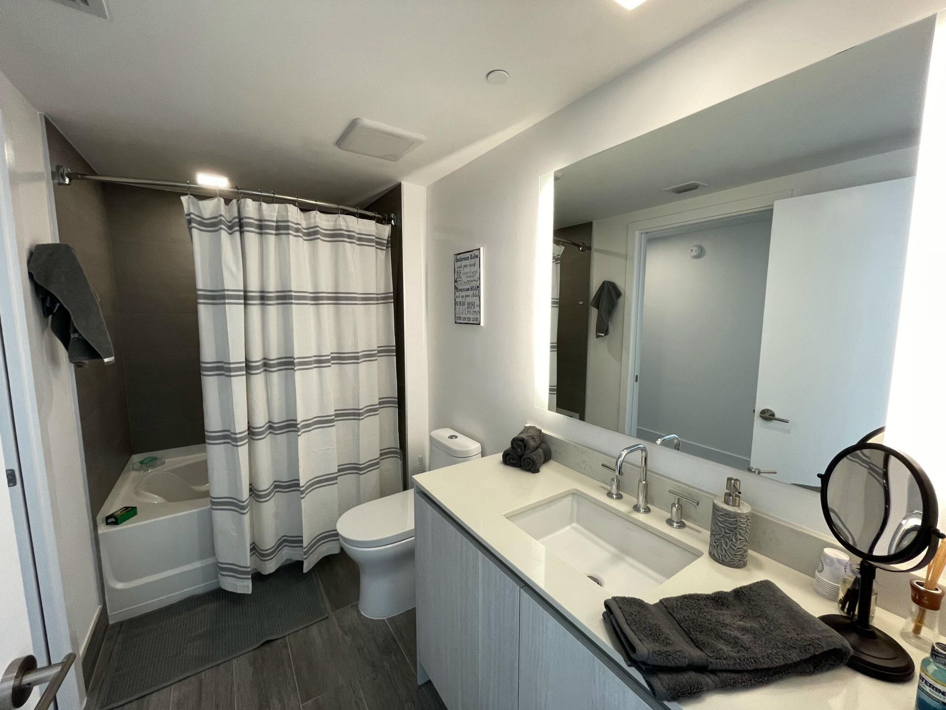 111 SE 1st Avenue, Unit 310, Delray Beach, FL 33444 Photo
