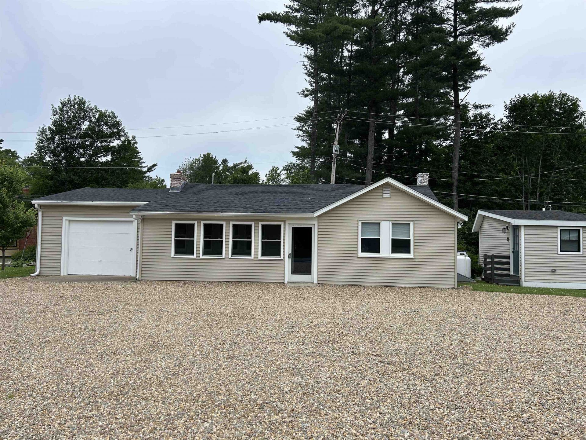 46 Glendale Place, Unit 1, Gilford, NH 03249 Main Photo