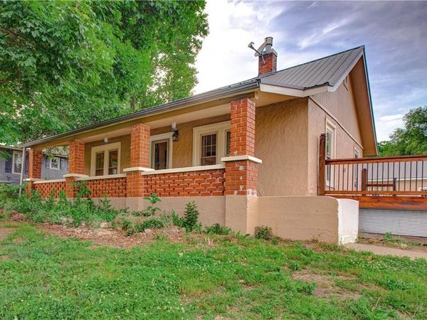 300 W 3rd Street, Freeman, MO 64746