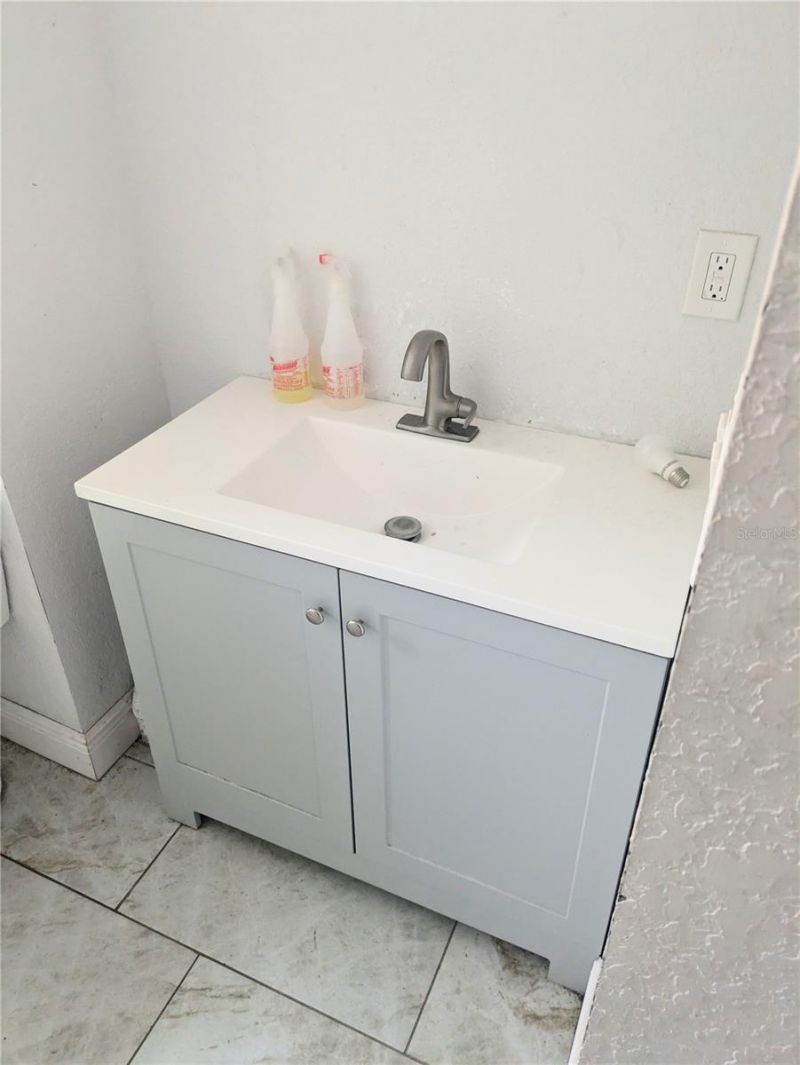 1916 10th Street S, Saint Petersburg, FL 33705 Photo