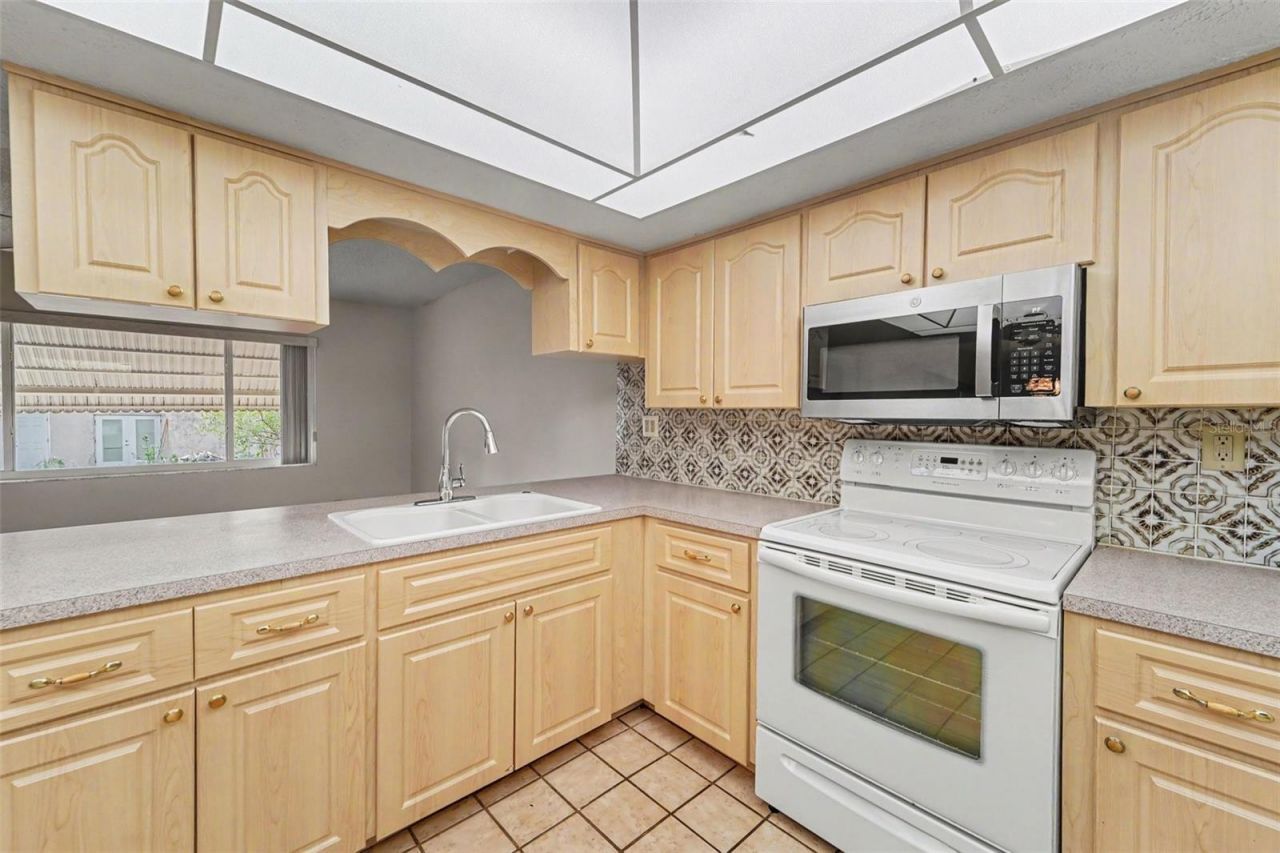 8741 Elm Leaf Court , Port Richey, FL 34668 Photo