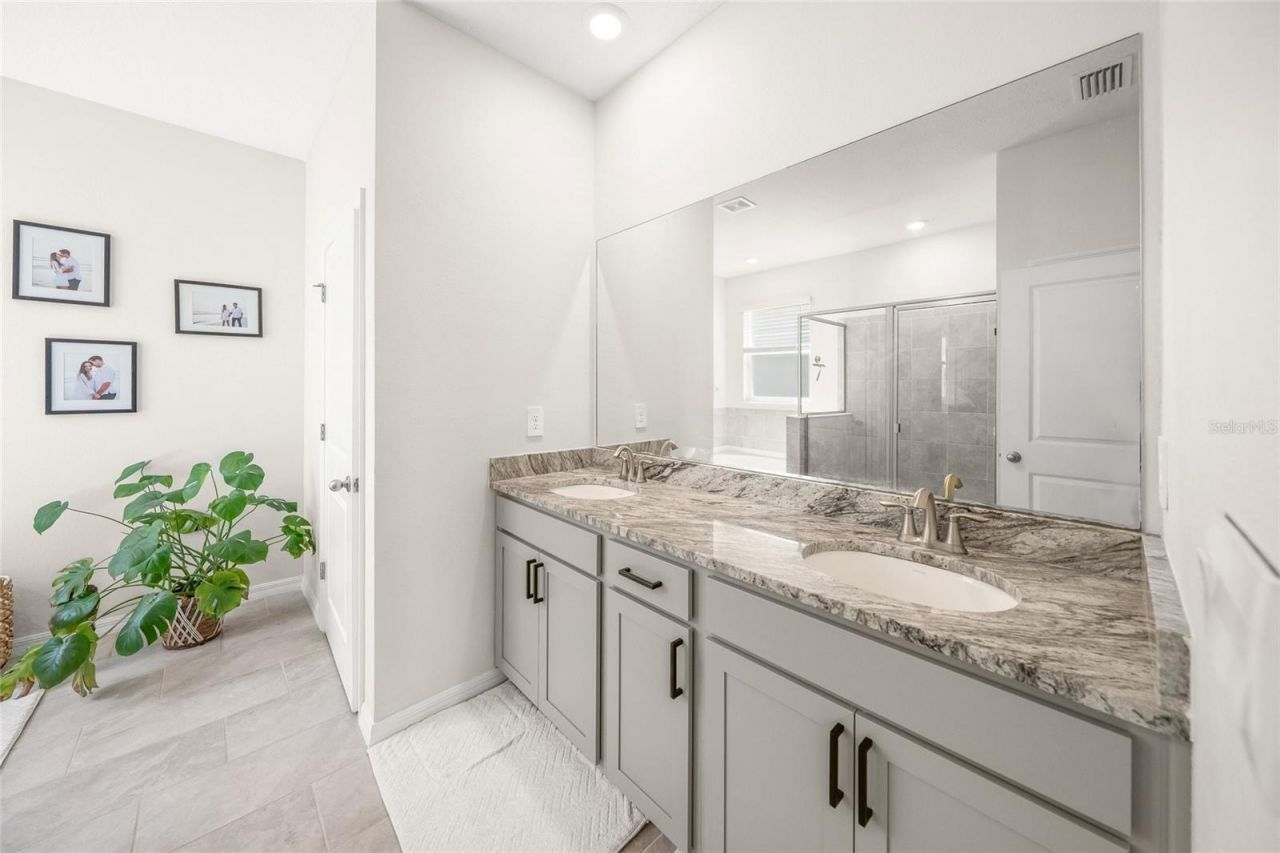 2013 Midnight Pearl Drive, Sarasota, FL 34240 Photo