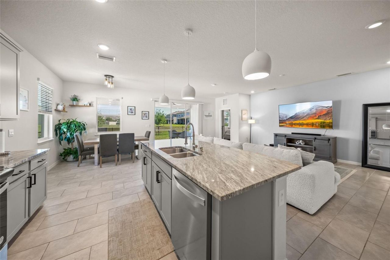 2013 Midnight Pearl Drive, Sarasota, FL 34240 Photo