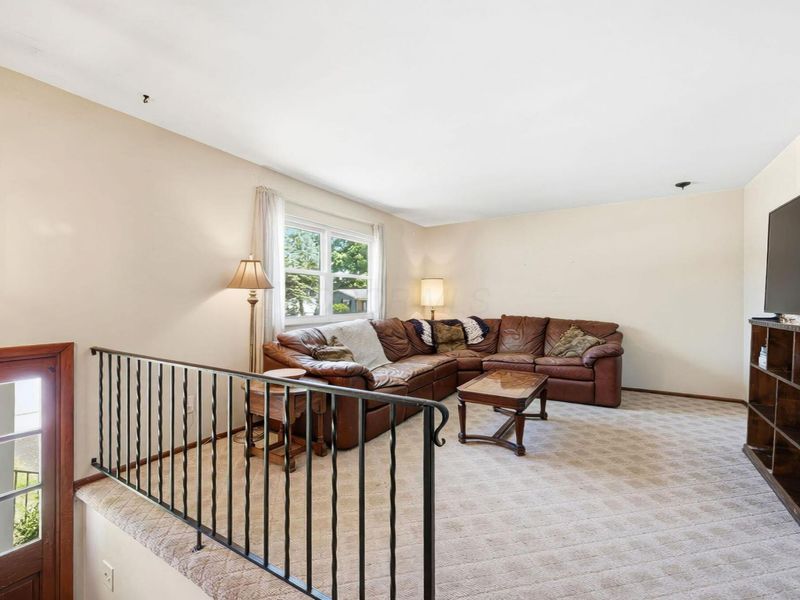 1019 Sutton Place, Reynoldsburg, OH 43068 Photo 6