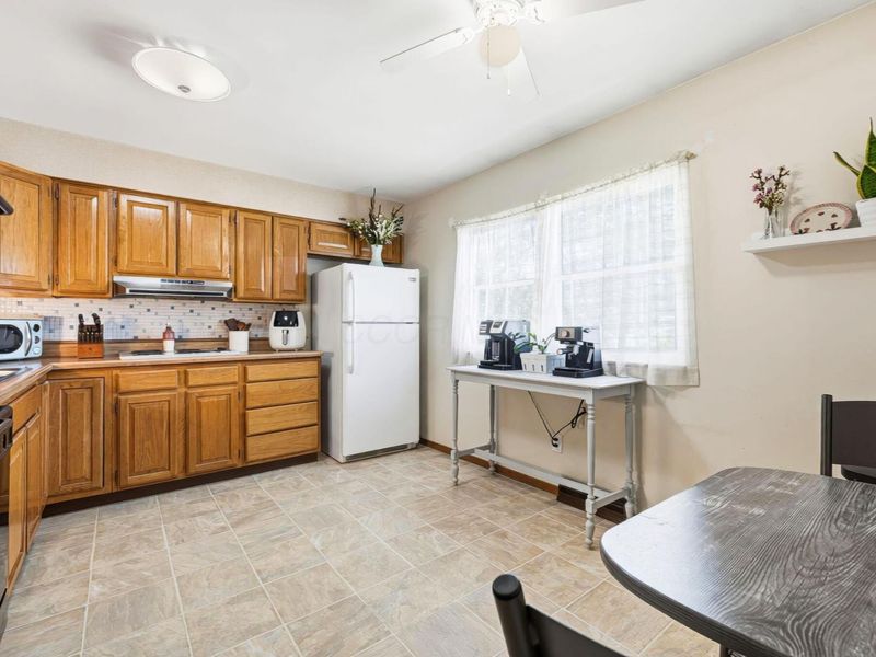 1019 Sutton Place, Reynoldsburg, OH 43068 Photo 8