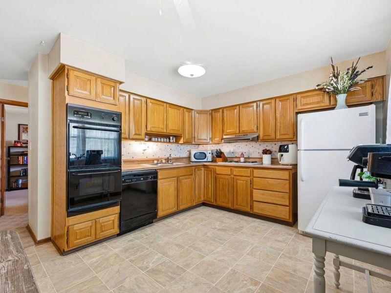 1019 Sutton Place, Reynoldsburg, OH 43068 Photo 9
