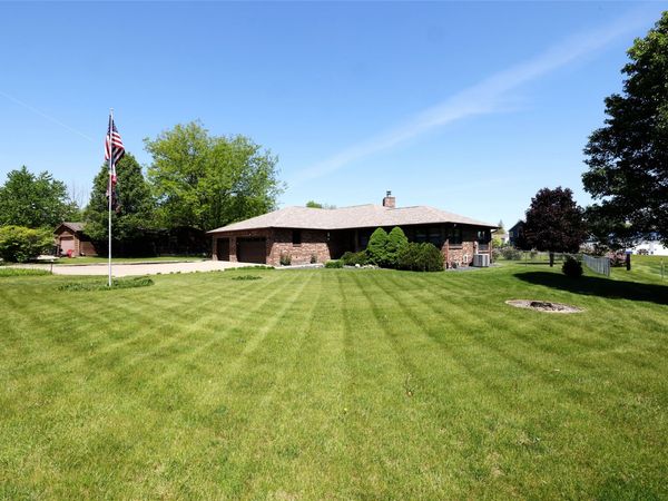 713 Edgewood Lane, Madrid, IA 50156