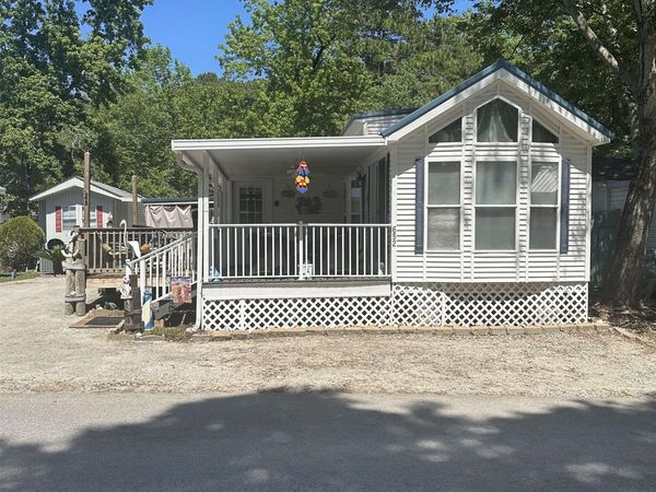 613 5th Ave. S , Myrtle Beach, SC 29577