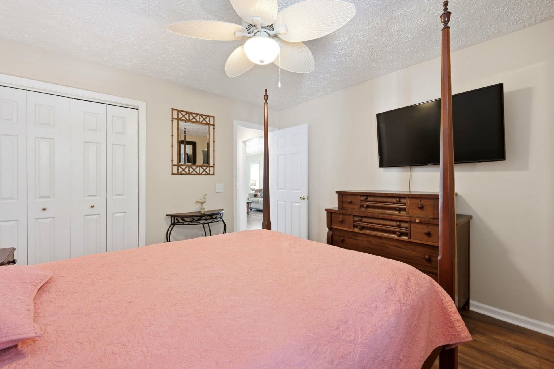 573 Blue River Ct.  Photo 13