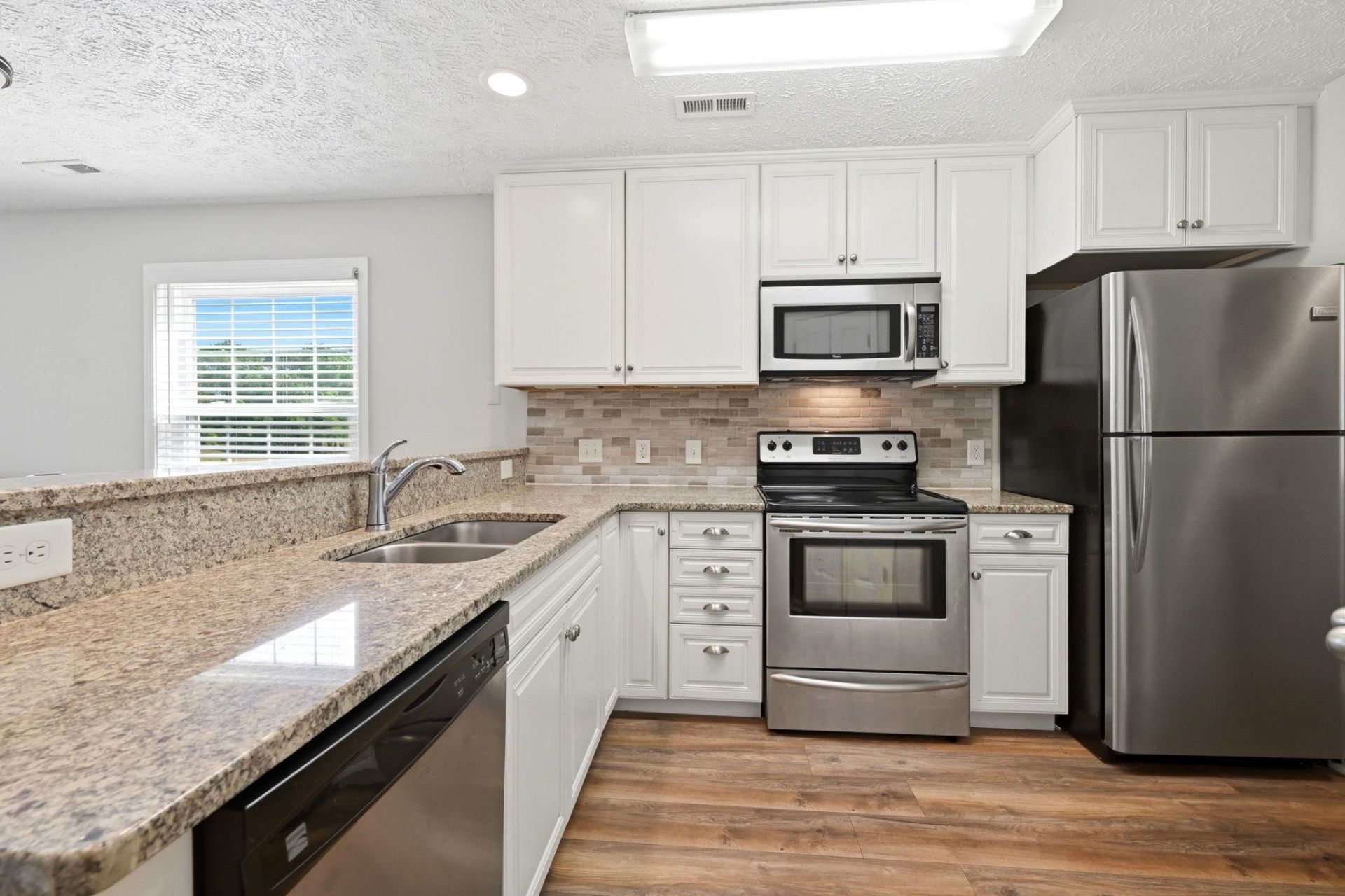 573 Blue River Ct.  Photo 30
