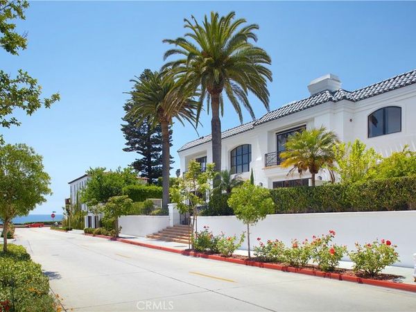 215 Poppy Avenue, Corona Del Mar, CA 92625